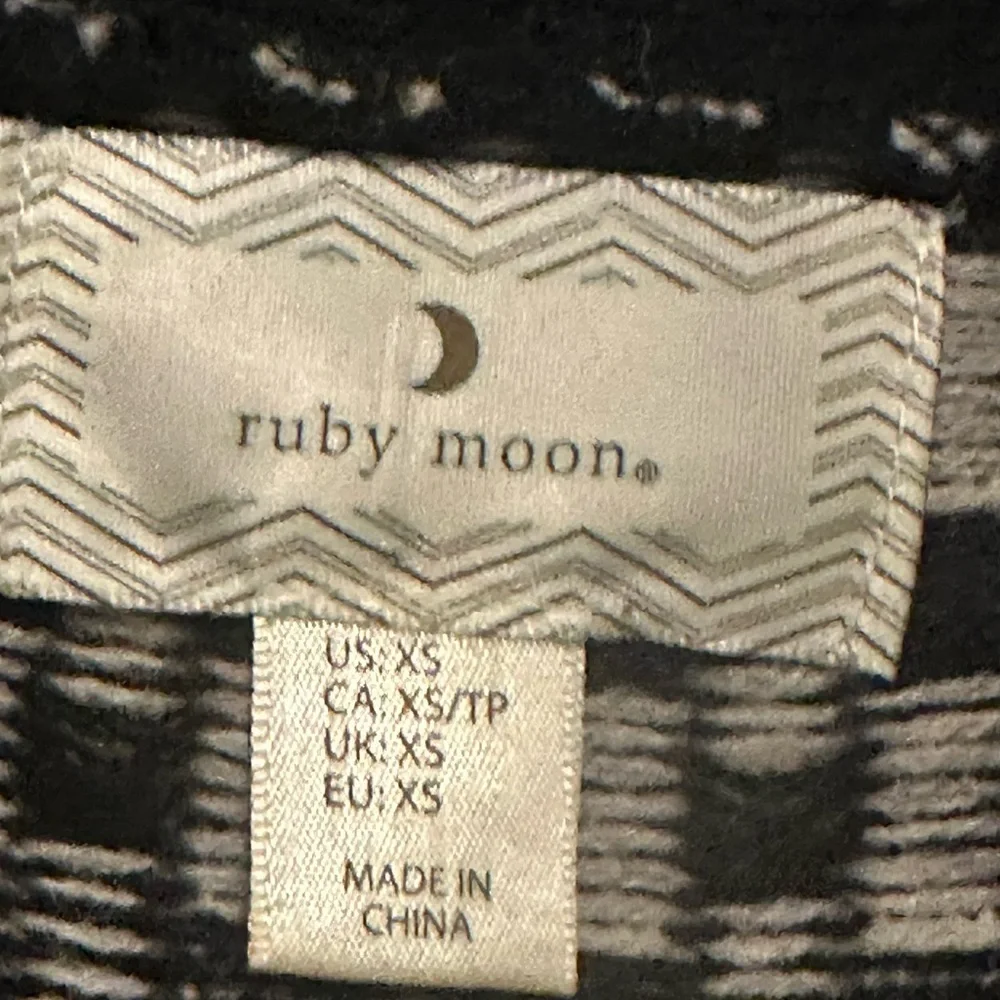 Womens Sweater Size XS Anthropologie Ruby Moon Long Cardigan